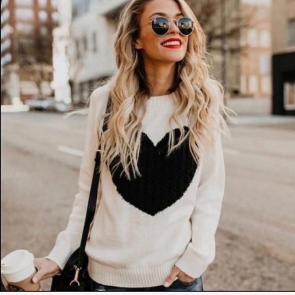 25 Boho Heart pull over sweater 
cotton blend - Picture 2 of 5